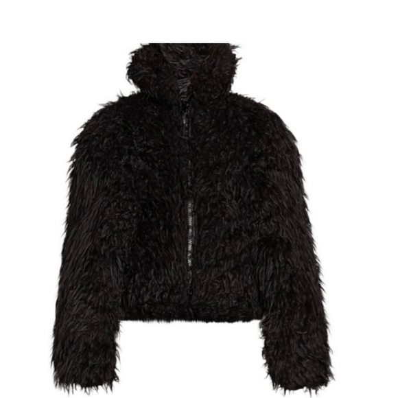 BALENCIAGA  RUNWAY FOX FUR CROP STYLE SIZE 52 unisex - Picture 8 of 9